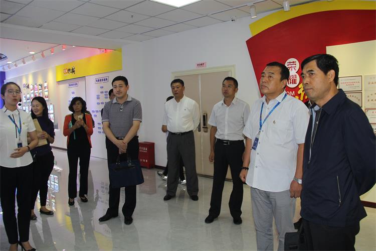 构建协调劳动关系，，共享企业文化建设