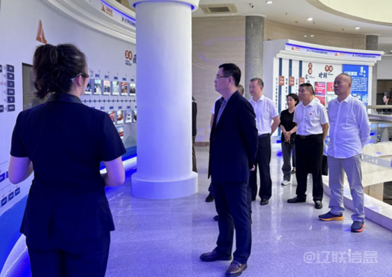 白塔区人大常委会党组书记、主任李东明莅临创业孵化基地调研走访